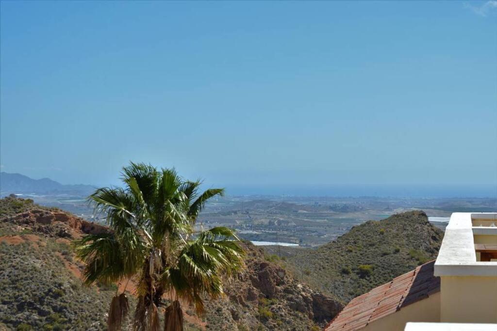 Fantastic Mountain- And Sea View Casa Vista Bonita Villa Bedar Bagian luar foto